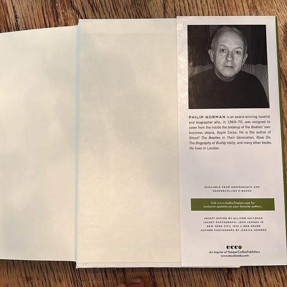 UEC JOHN LENNON : THE LIFE BY PHILIP NORMAN HARDCOVER BOOK - Picture 8 of 9